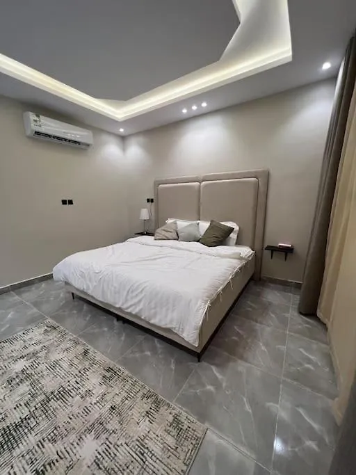 شقة فاخرة بصالة الرياض
